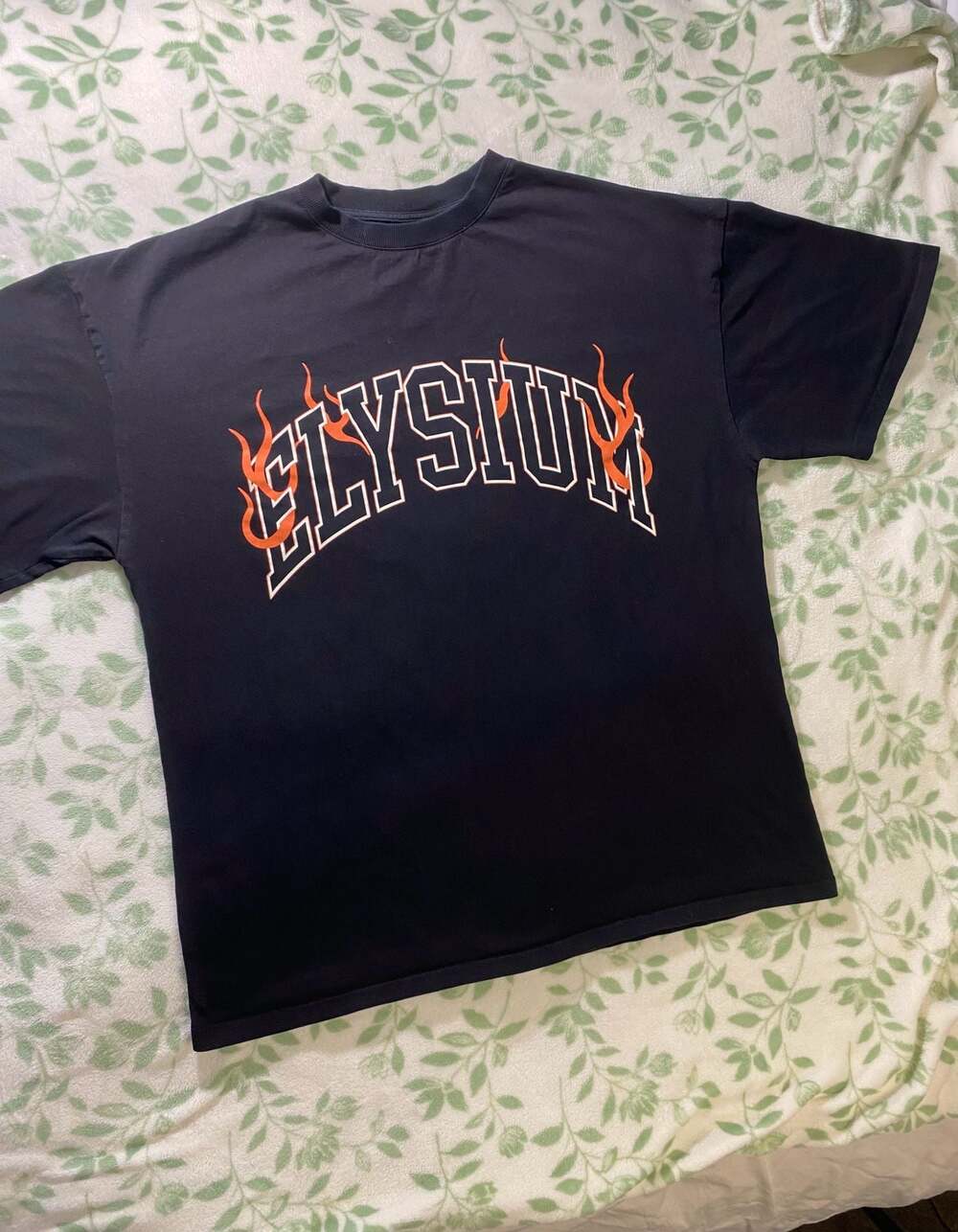 Elysium Athletic Knight Graphic T-Shirt Size L